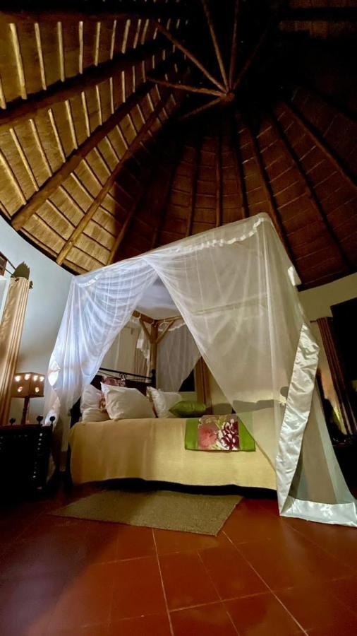 Kibale Guest Cottages Fort Portal Buitenkant foto