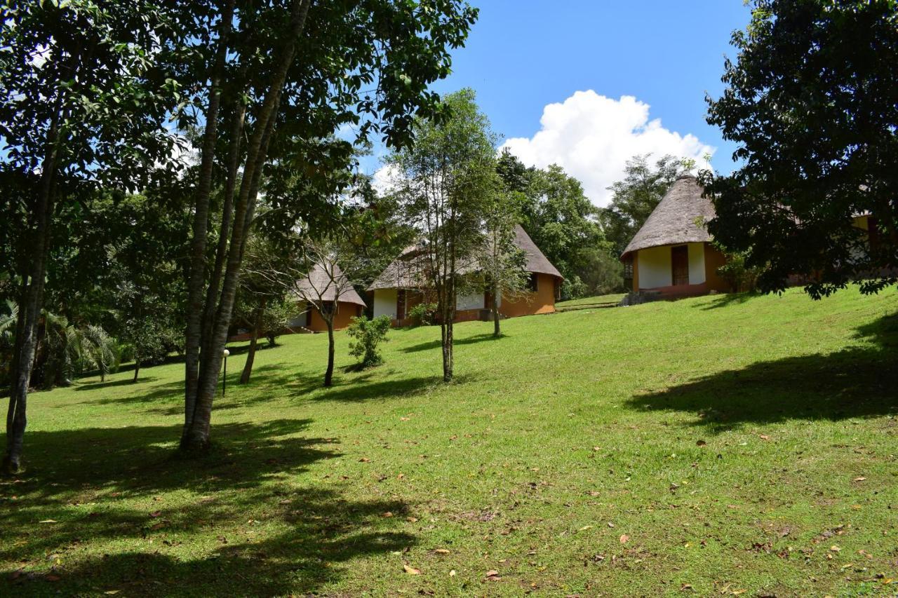 Kibale Guest Cottages Fort Portal Buitenkant foto